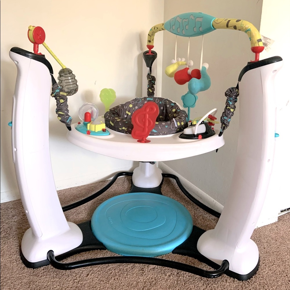 Evenflo Exersaucer Jump & Learn Stationary Jumper